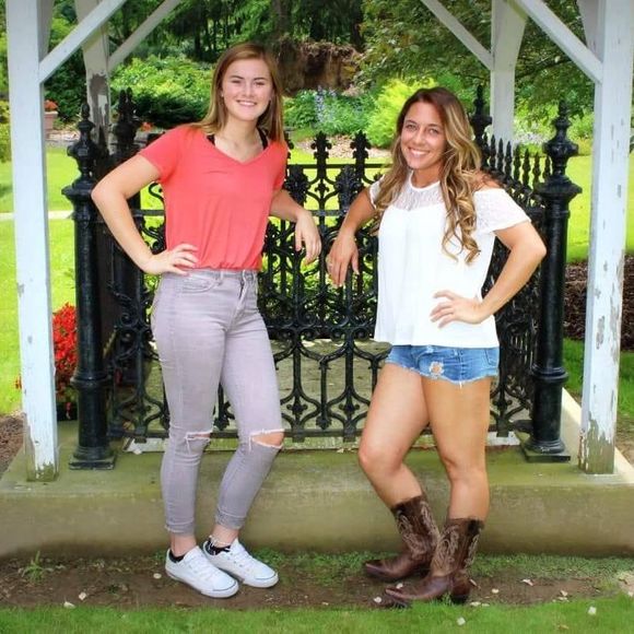 Meet your Posher, Mandy - Picture 1 of 1